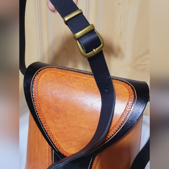 NWOT Authentic Leather Crossbody - Picture 9 of 11